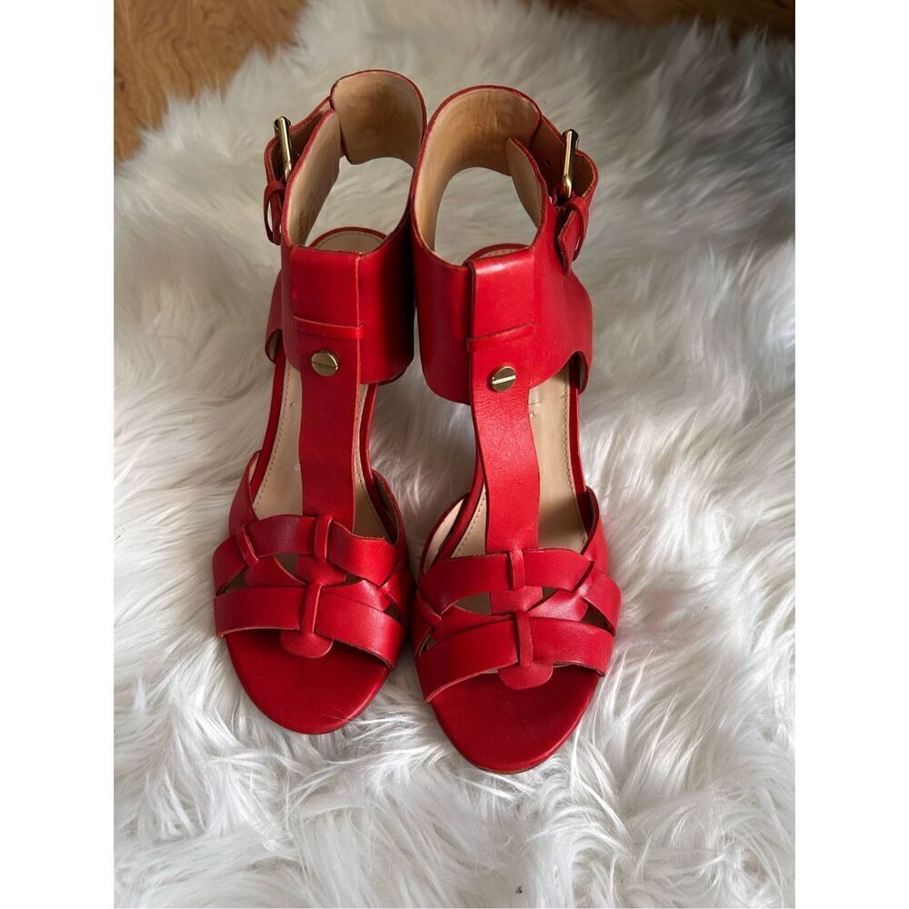 Guess heels orange coral color size 6.5 about 4 inch heel
